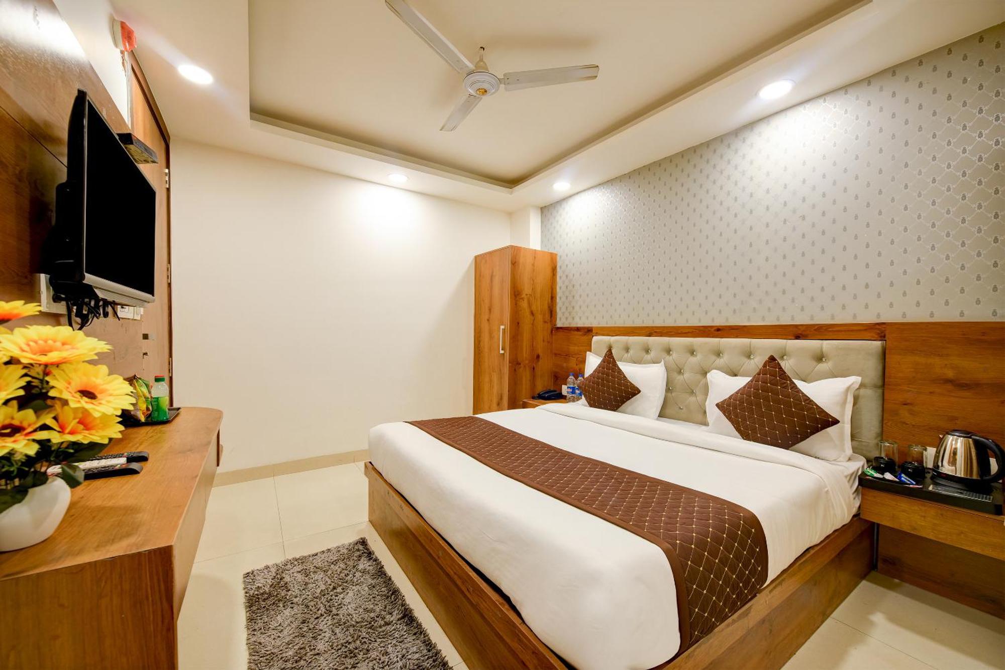 Glory Inn Near Delhi International Airport New Delhi Exterior photo
